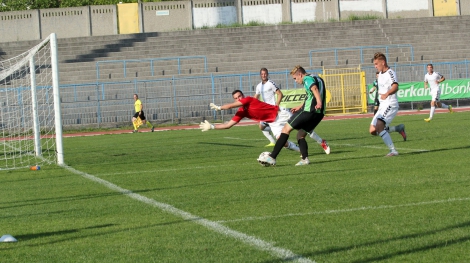 Szurkál Damoklész kardja